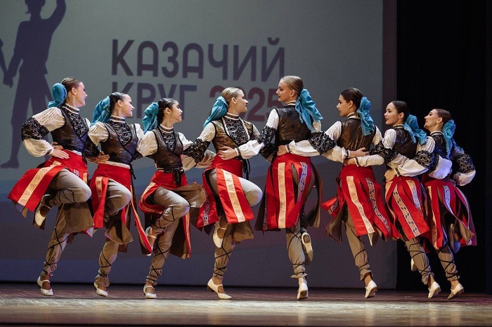 Театр народного танца «Колорит»